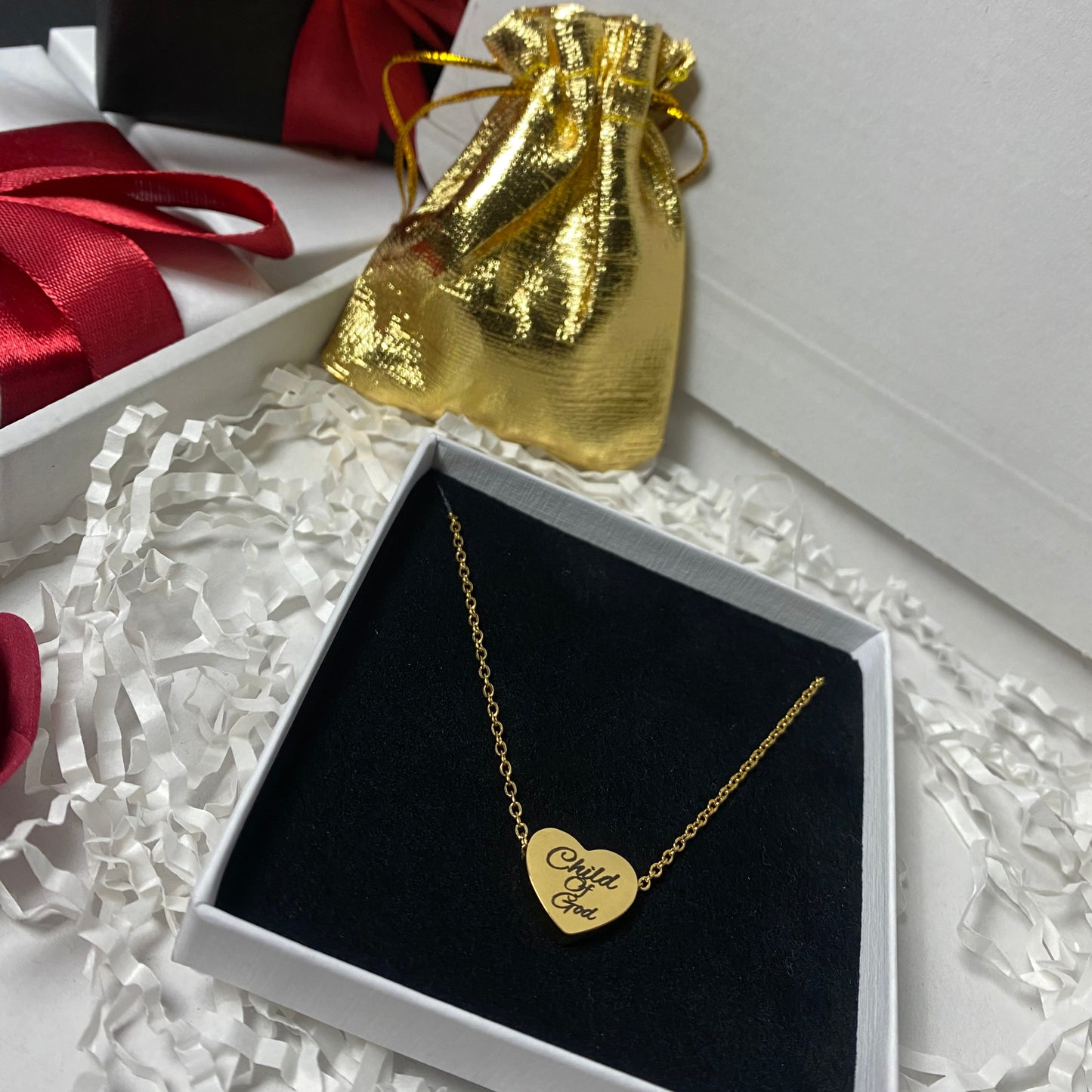 Engravable Heart Necklace in Gold