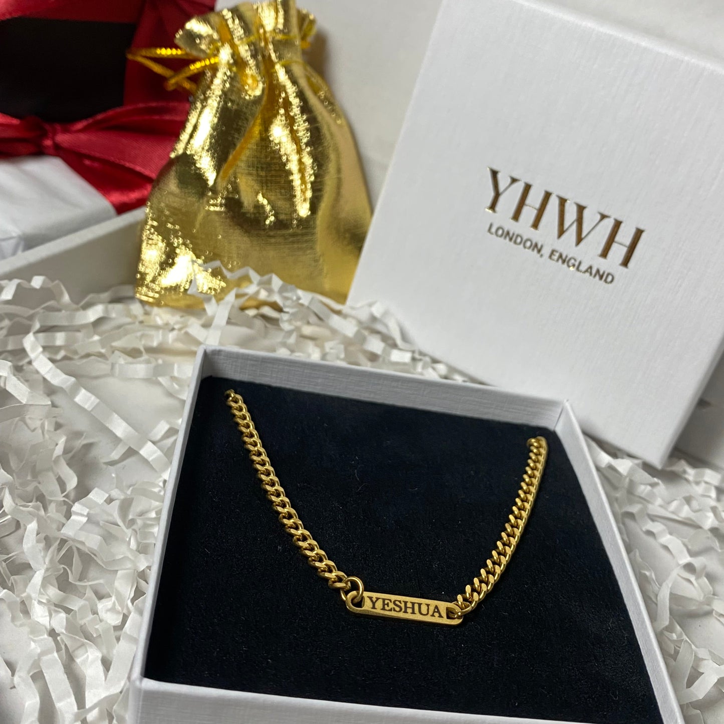 Engravable Curb Chain Bar Necklace in Gold