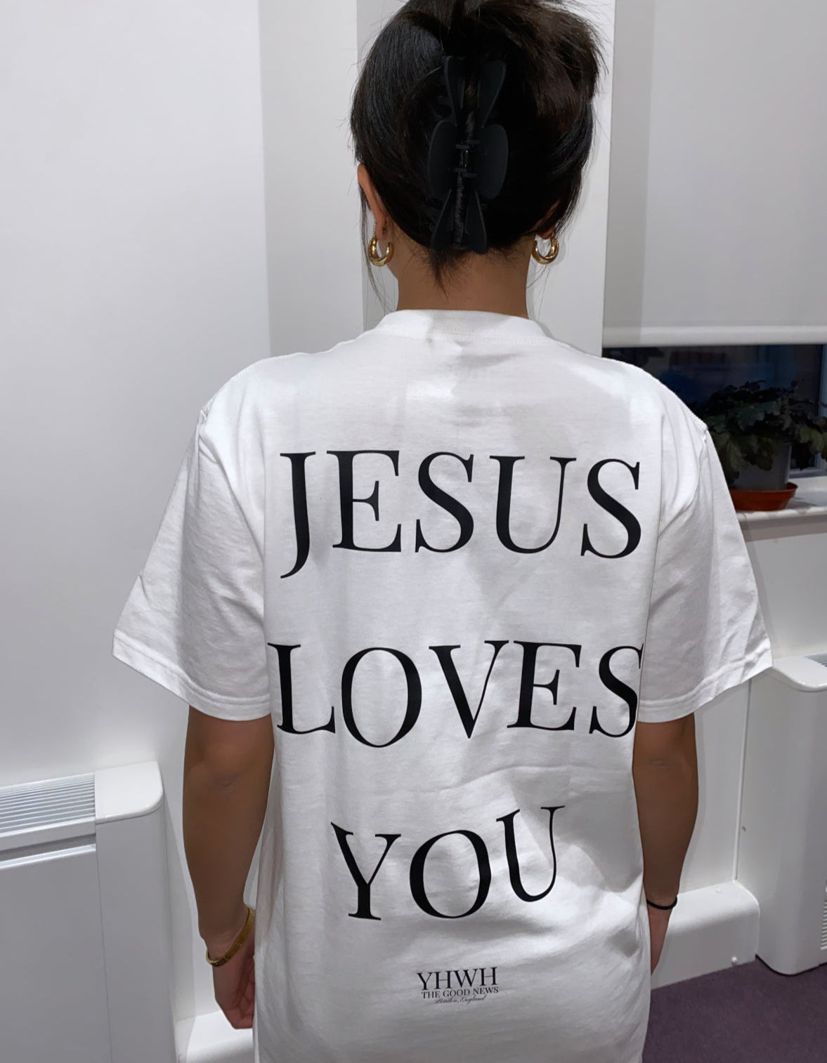 JESUS LOVES YOU TEE - WHITE