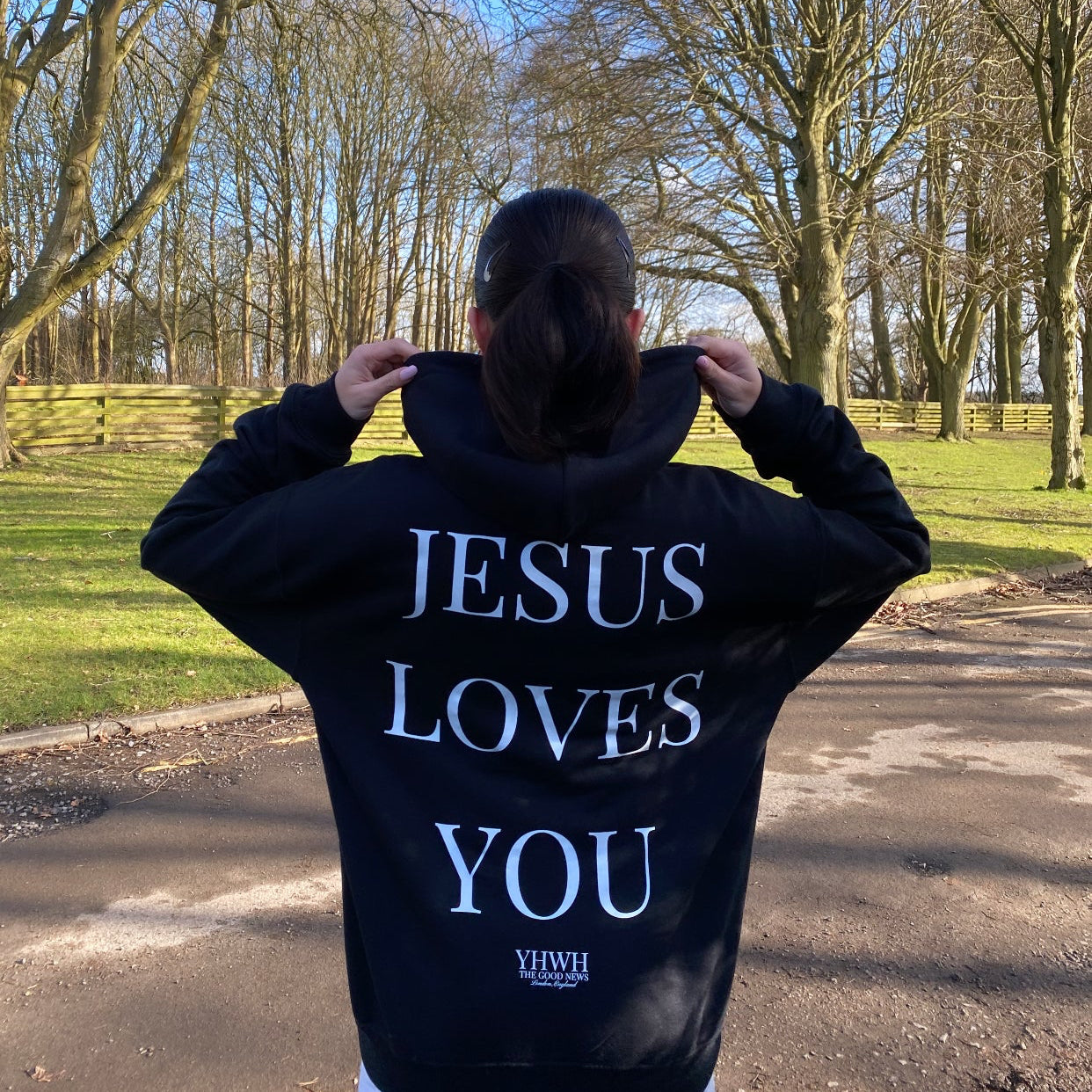 JESUS LOVES YOU HOODIE - BLACK